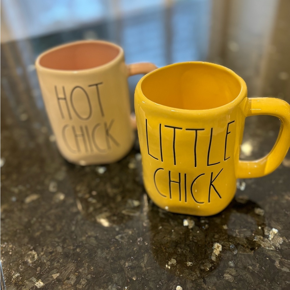 Rae Dunn mugs